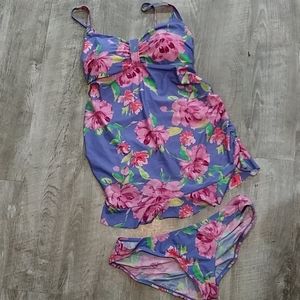 Maternity swimwear